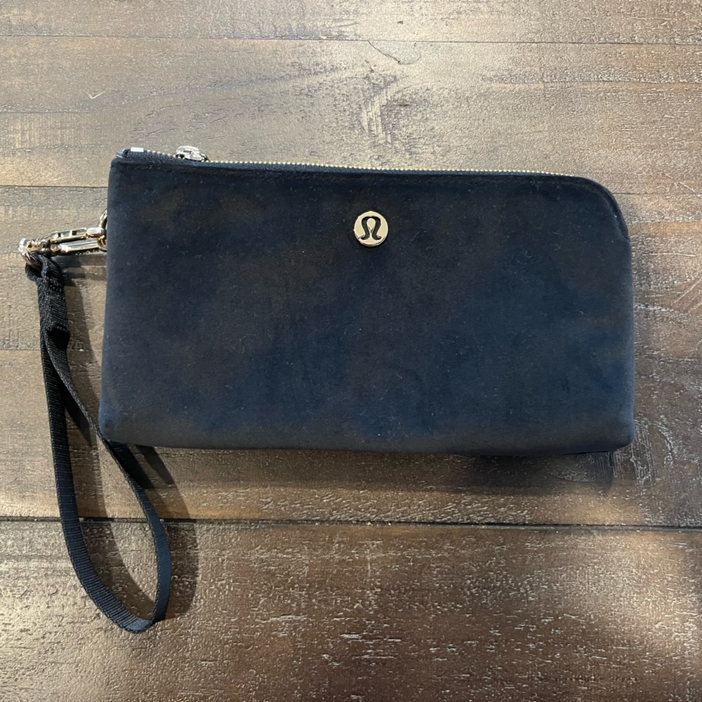 Lululemon Velour Curved Wristlet! Beautiful black!